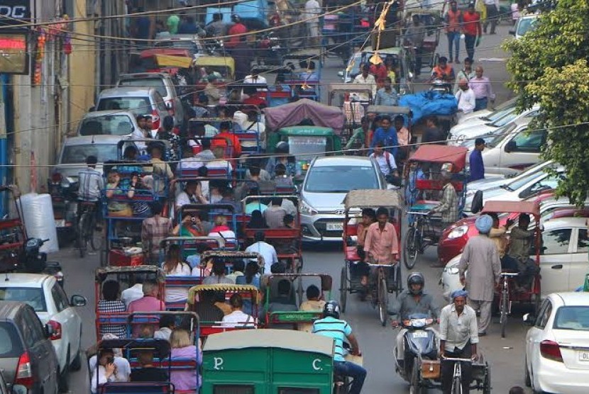 Menurut penelitian ini, kota Bengaluru, India menempati urutan pertama kota terpadat di dunia, sementara Jakarta menduduki urutan ke sepuluh (Foto: lalu lintas padat di India)