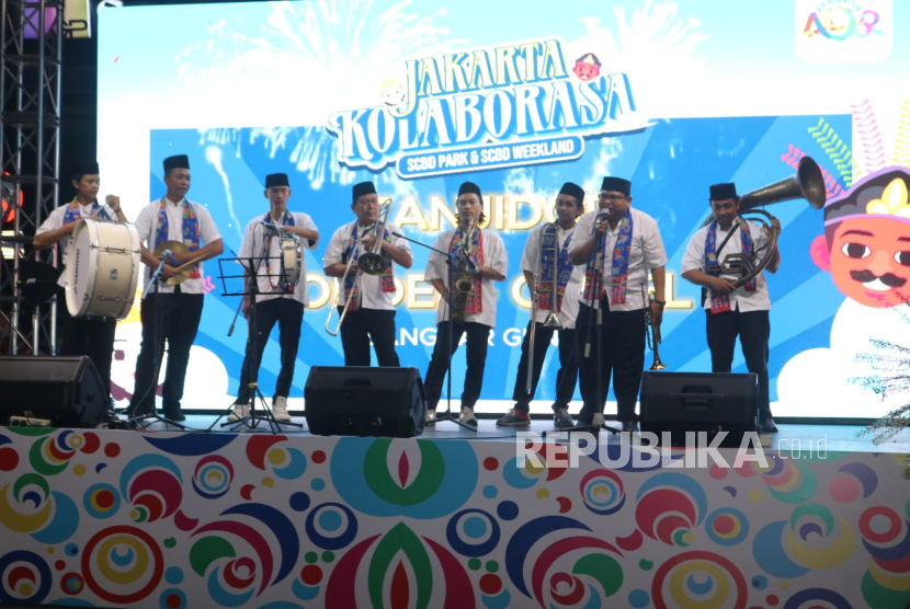 Menyambut Hari Ulang Tahun (HUT) DKI Jakarta ke-498, PT. Creative Event Entertainment dengan antusias mempersembahkan acara yang bertajuk Jakarta Kolaborasa di SCBD. 