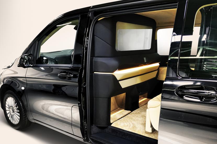 Mercedes Benz Vito RSE. Mercedes Benz berencana mengembangkan segmen mobil mewah untuk meningkatkan penjualan.