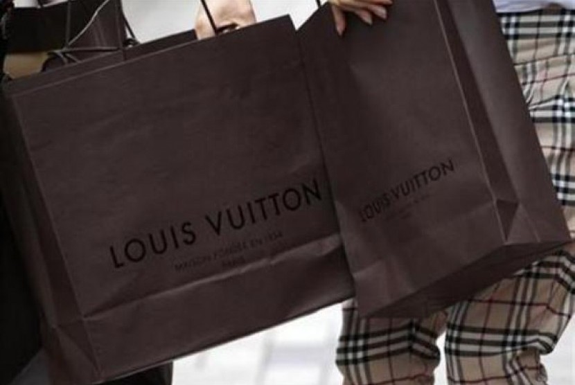 Merek fesyen ternama dunia, Louis Vuitton.