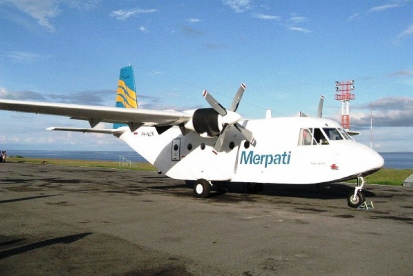So far, only the debt ridden Merpati Nusantara Airlines serves the pioneer flight route in East Nusa Tenggara. (File photo)