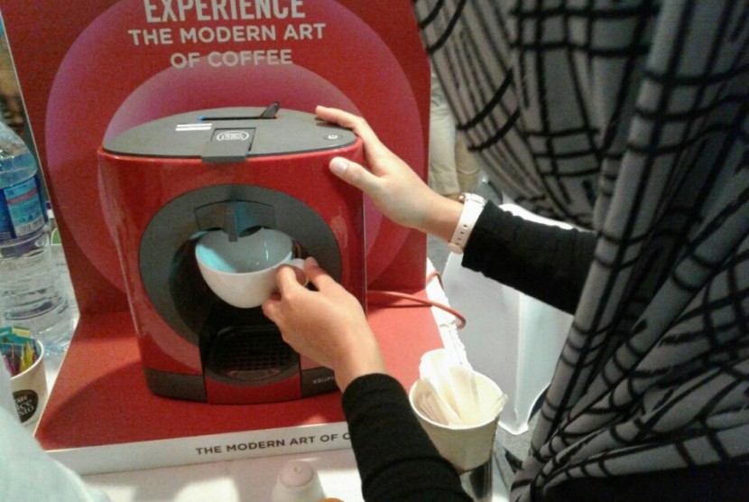 Mesin kopi Nescafe Dolce Gusto Oblo.