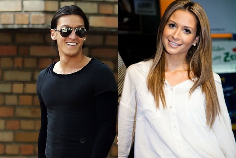 Mesut Oezil dan Mandy Capristo.