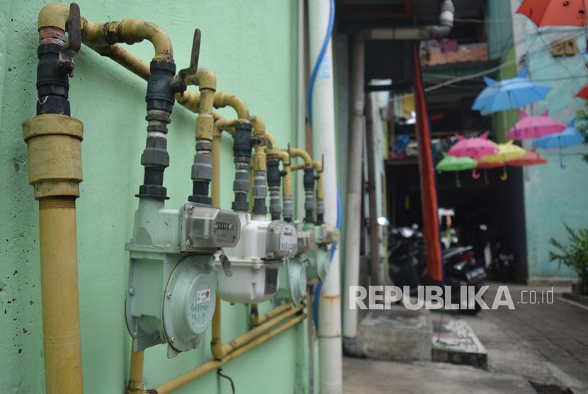 Meteran jaringan gas rumah tangga PGN terpasang di Rusun Klender, Jakarta, Rabu (14/11).