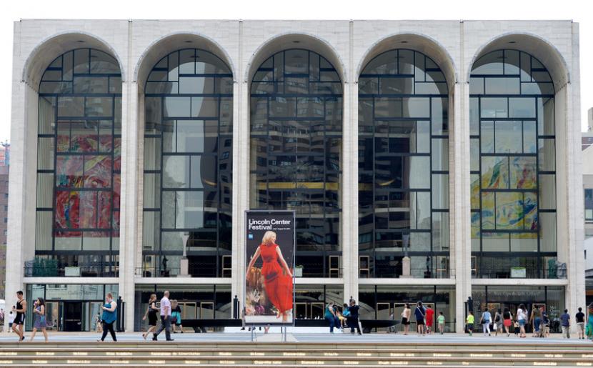 Metropolitan Opera New York alias Met Opera baru akan dibuka lagi pada 2021.