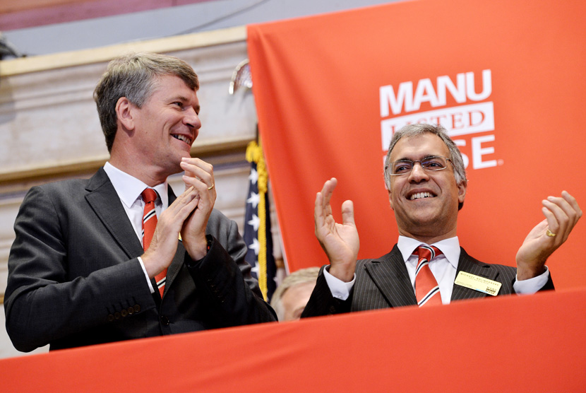 Michael Bolingbroke (kanan)