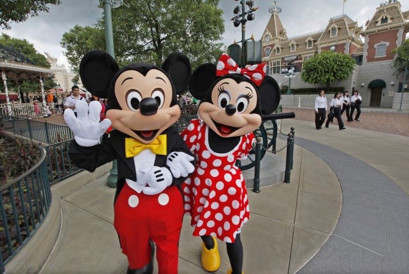 Mickey Mouse dan Minnie Mouse
