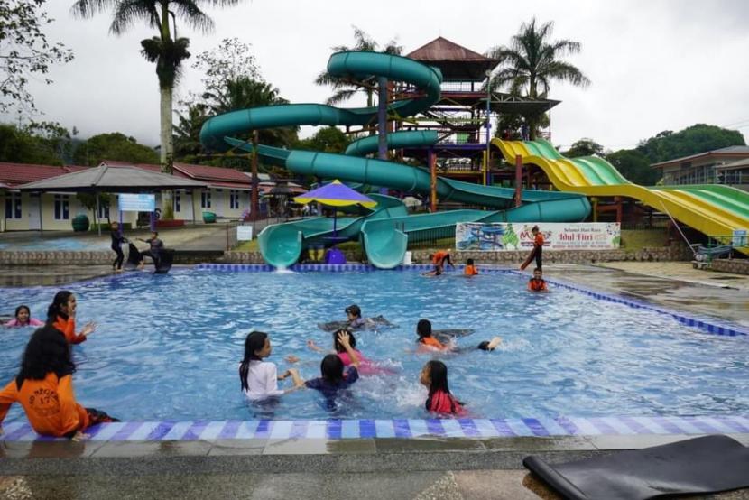 Mifan Water Park Padang Panjang