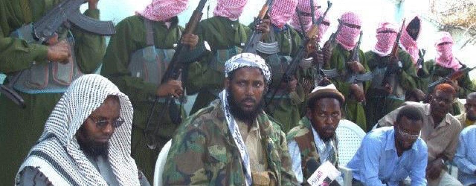 Milisi  Al-Shabaab dan pemerintah transisi Somalia saling klaim kebenaran.