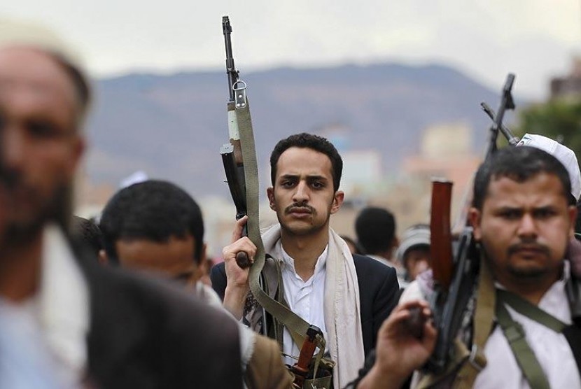 Militan Houthi. Mantan dubes AS untuk Timteng mengkritik rencana AS masukkan Houthi kelompok teroris. Ilustrasi.