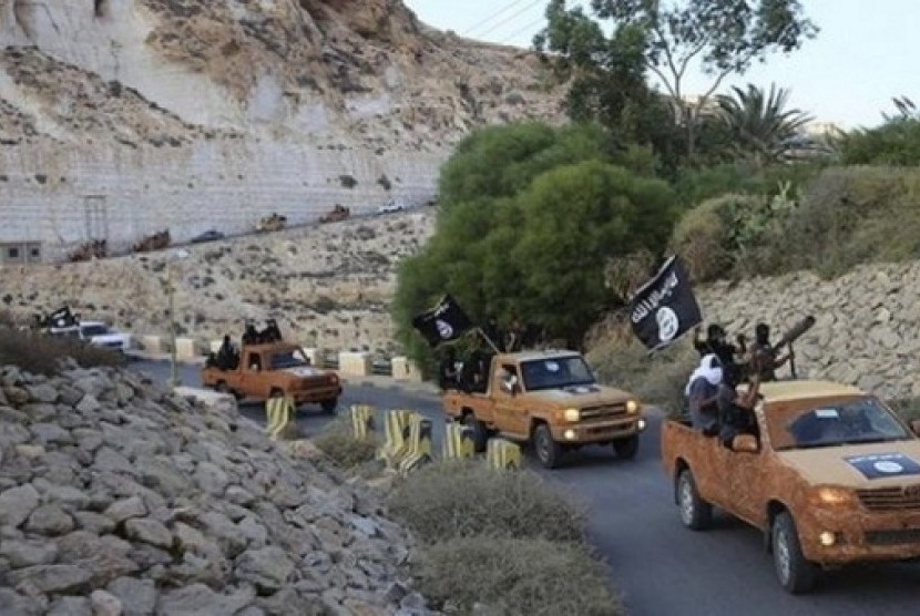 MIlitan Isis memasuki kawasan Derna
