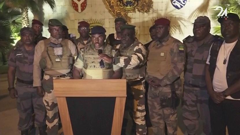 Pemimpin kudeta militer Gabon Jenderal Brice Clotaire Oligui Nguema dilantik sebagai kepala negara satu pekan setelah menggulingkan Presiden Ali Bongo Ondimba.