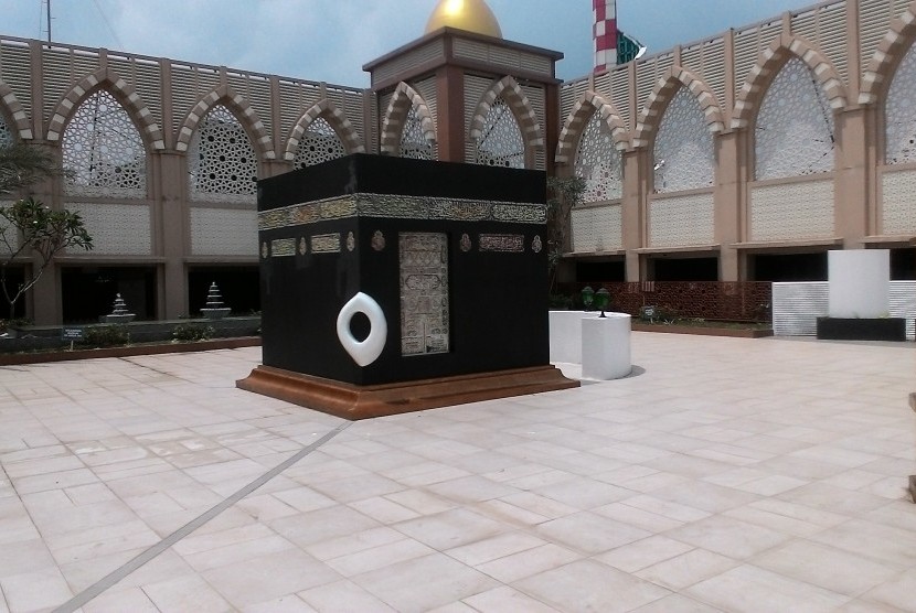 Miniatur Kabah di Masjid Blok M Square (Ilustrasi)