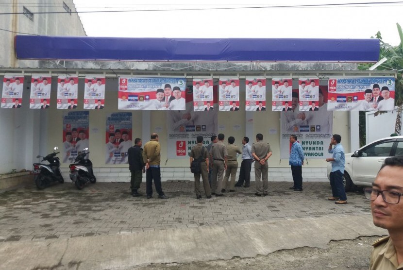Minimarket milik politisi PAN Deni Sagara di Kota Tasikmalaya disegel mulai Selasa, (17/1).