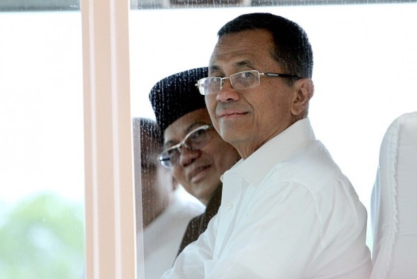 Minister of State Enterprise Dahlan Iskan during his visit to Aceh, recently.