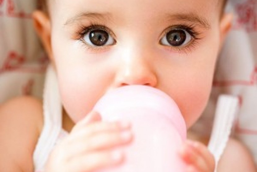 Berapa Kali Bayi Bab Jika Minum Susu Formula - Salam Sehat