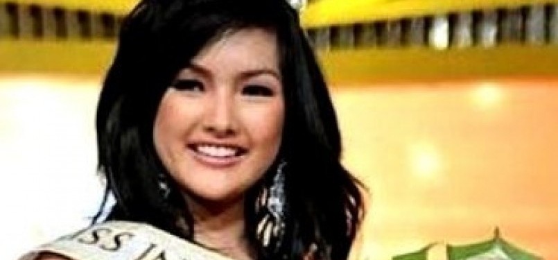 Miss Indonesia 2011, Astrid Ellena Indriana Yunadi