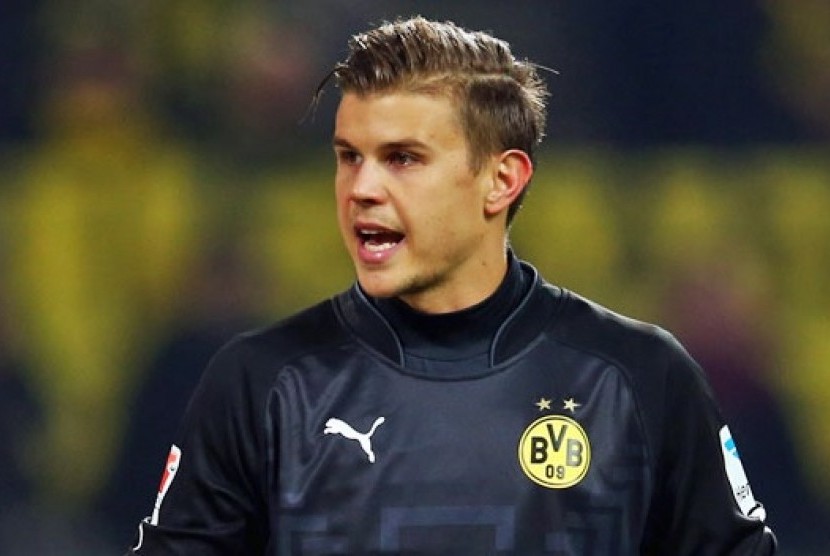 Mitch Langerak