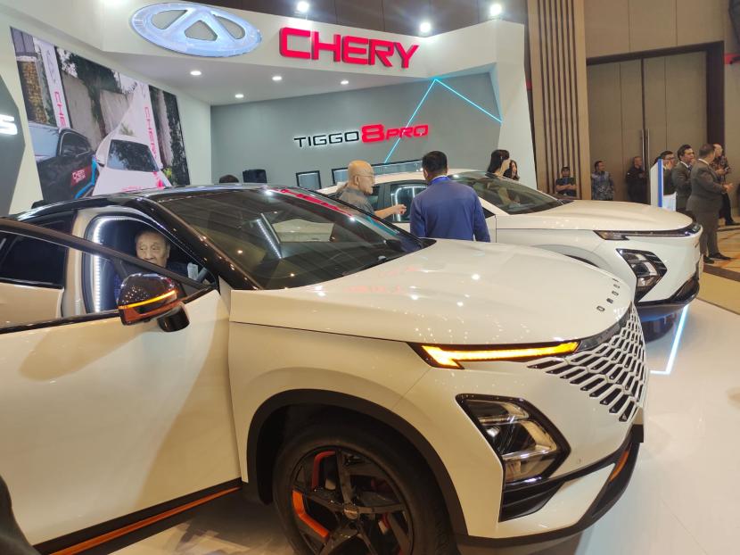 Mobil Chery Dipamerkan di Gaikindo Indonesia International Auto Show (GIIAS) yang perdana digelar di Bandung.