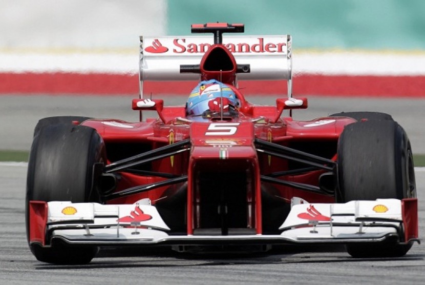 Mobil Formula 1 Ferrari yang ditunggangi pebalab asal Spanyol, Fernando Alonso.