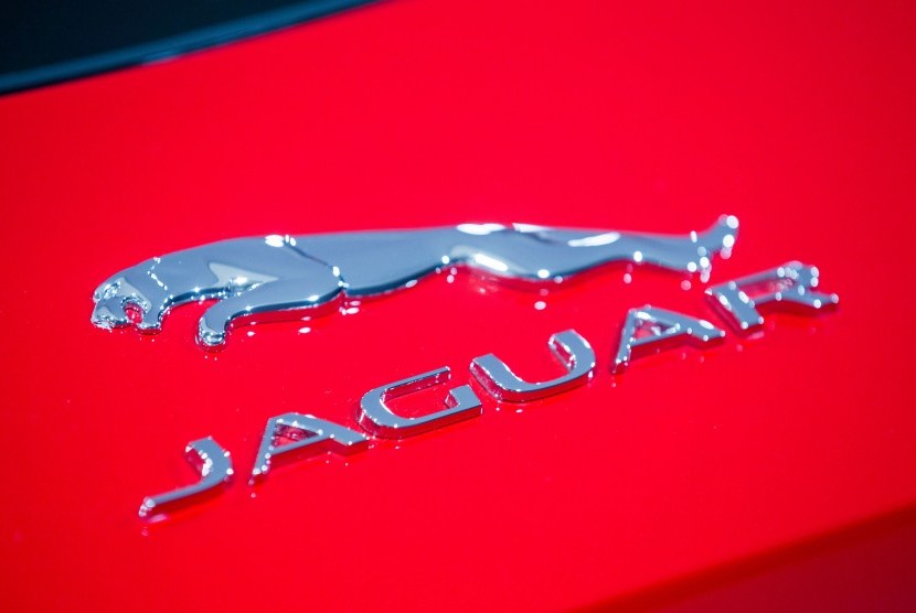 Mobil Jaguar.
