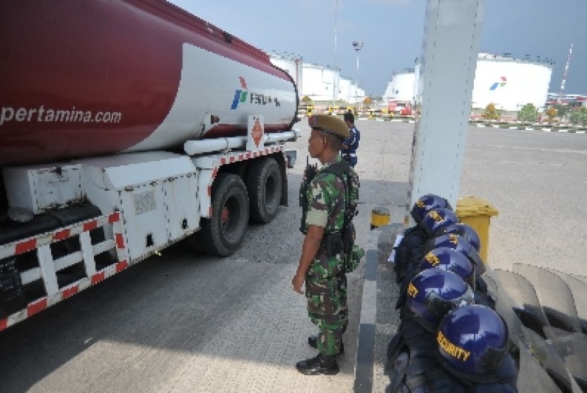 Mobil tangki Pertamina.