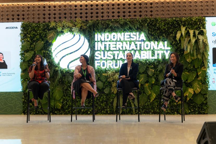 Modena menjadi official hydration partner dalam Indonesia International Sustainability Forum (ISF) 2024.