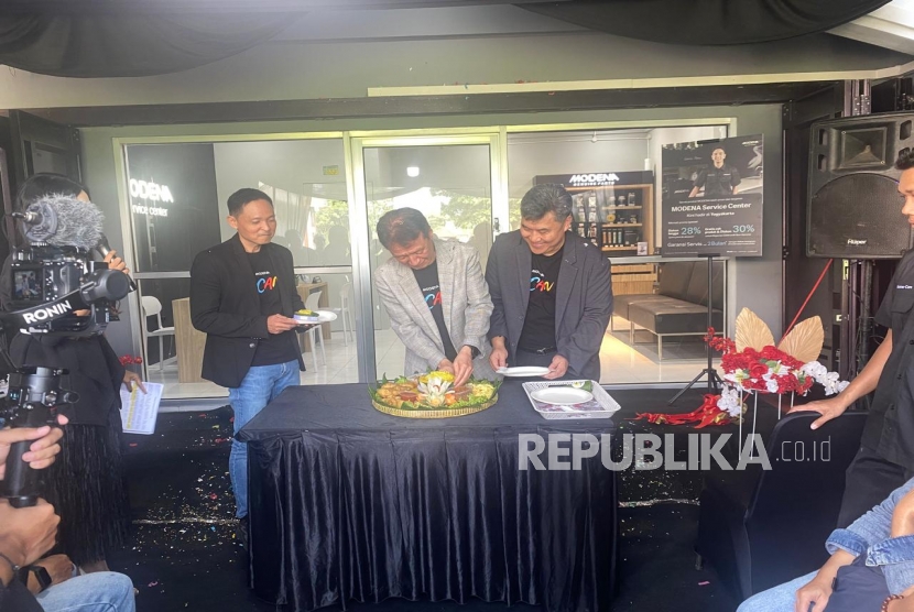 Resmikan Service Center Baru di Yogyakarta, Modena Lindungi Penggunaan Layanan Palsu