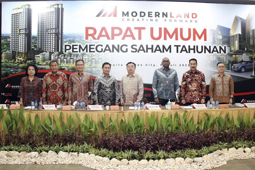 Modernland menggelar Rapat Umum Pemegang Saham Tahunan (RUPST) di Jakarta Timur, Jumat (1/7/2022). RUPST dihadiri jajaran Dewan Komisaris dan Direksi, serta Notaris Perseroan.