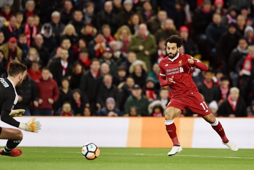 Mohamed Salah beraksi pada laga kontra West Bromwich Albion, Ahad (28/1) dini hari WIB.