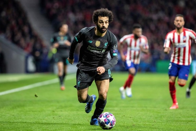 Mohamed Salah pada pertandingan pertama Liga Champions UEFA antara Atletico Madrid dan Liverpool FC di Wanda Metropolitano di Madrid, Spanyol, (18/2/2020).