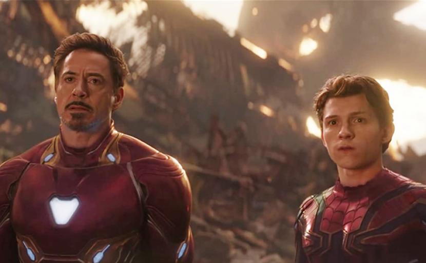 Momen penting antara Iron Man dan Spider-Man di film Avengers.