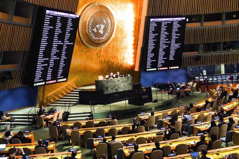 Majelis Umum PBB pada Kamis (23/2/2023) mengumpulkan banyak suara untuk mendesak Rusia menarik pasukannya dari Ukraina dalam resolusi yang disahkan sehari sebelum peringatan 1 tahun invasi Rusia ke negara tetangganya.