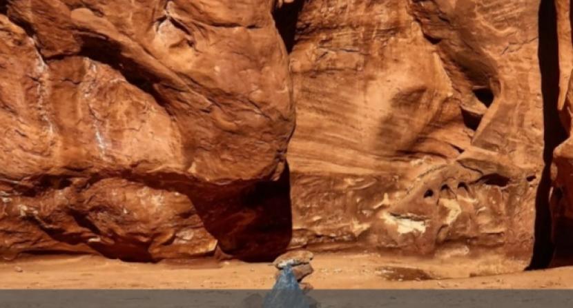 Monolit Perak Misterius Menghilang dari Gurun Utah AS