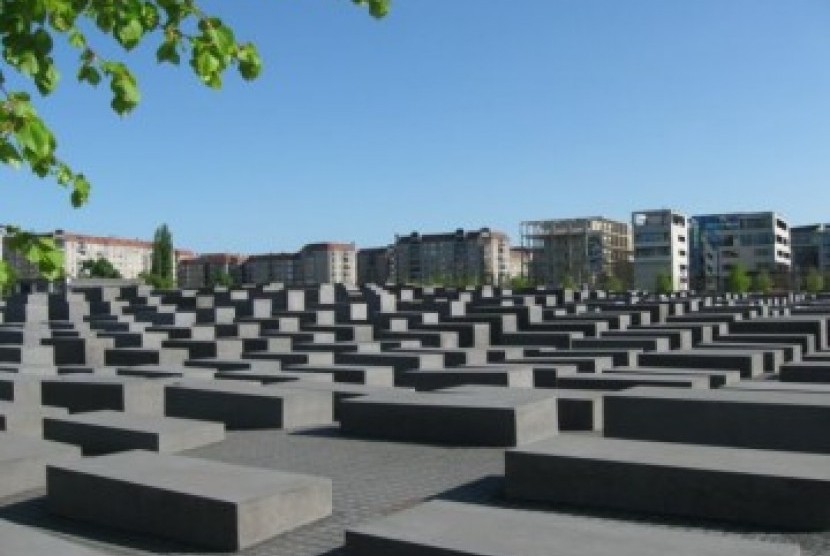 Diplomat Muslim Iran pernah selamatkan ribuan Yahudi dari kejaran Nazi. Monumen Holocaust di Berlin