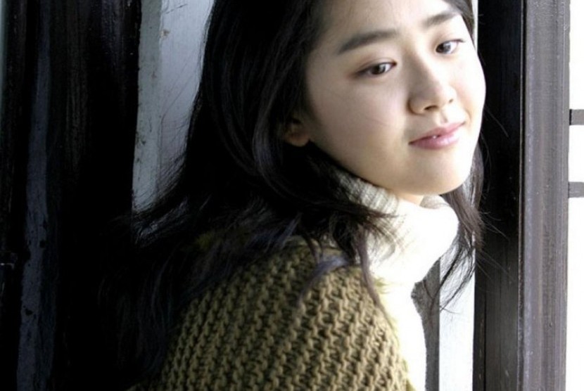 Moon Geun Young