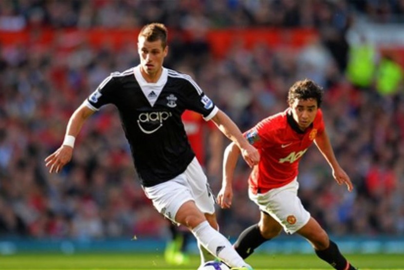 Morgan Schneiderlin (depan)