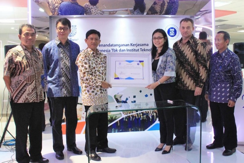 MoU Unilever dan ITB di bidang pengemasan.