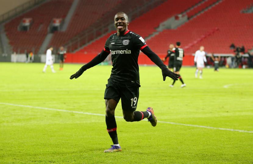 Moussa Diaby mencetak gol untuk Leverkusen saat mengalahkan Eintracht Frankfurt 4-1.