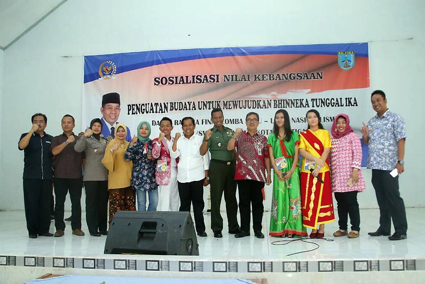  MPR RI bekerja sama dengan Dinas Pendidikan Kota Salatiga menggelar Sosialisasi Empat Pilar MPR RI di Aula SMA Negeri 3 Salatiga, Sidorejo, Jawa Tengah, Sabtu (6/5).