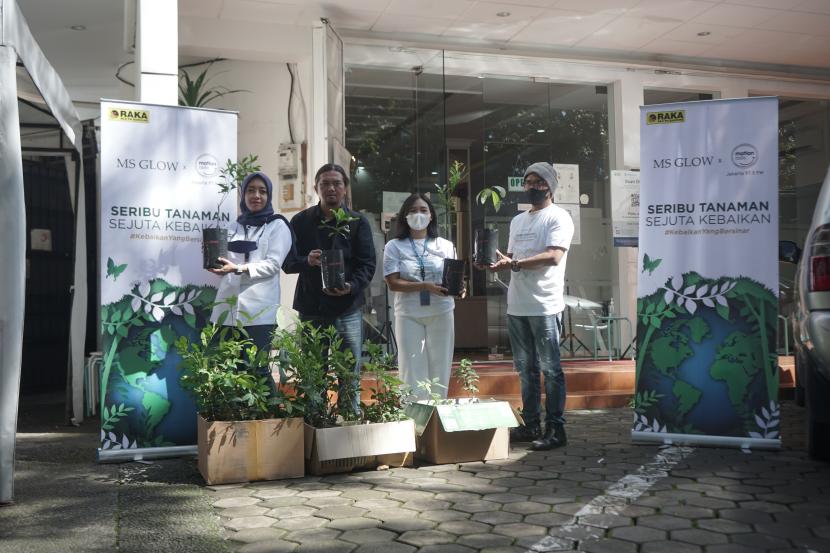 MS Glow sebagai salah satu brand kecantikan lokal di Indonesia mengadakan kampanye 1000 Tanaman Sejuta Kebaikan.