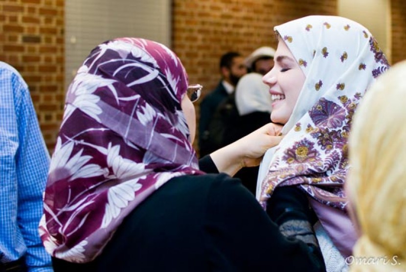 Jadi Mualaf, Susie Brackenborough: Tak ada yang Membingungkan dalam Islam. Foto: ilustasi wanita menjadi Mualaf (ilustrasi)