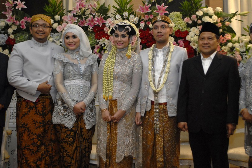 Muhaimin Iskandar jadi saksi pernikahan putri kembar Ketua PP LKNU Imam Rasjidi, Jumat (6/6).