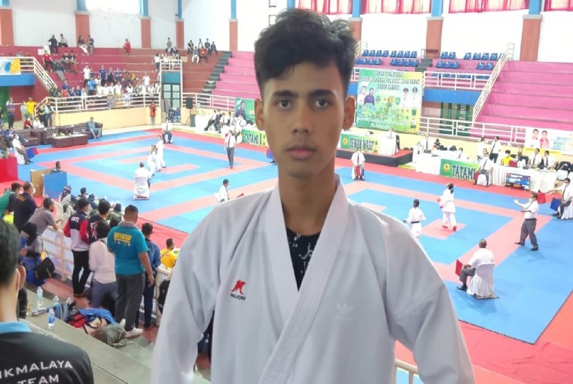 Muhamad Ilham Suparman, yang merupakan mahasiswa Universitas BSI (Bina Sarana Informatika) kampus Tasikmalaya turut serta mengikuti seleksi atlet dalam kejuaraan PORPROV Jawa Barat tahun 2021. 