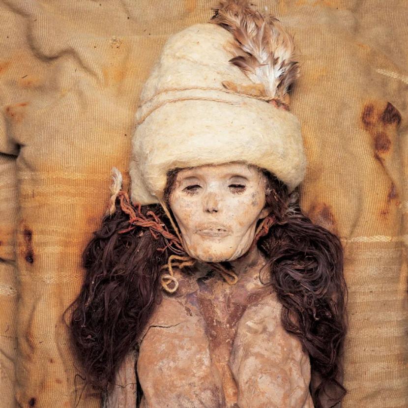 Mumi cekungan tarim yang ditemukan di China pada awal abad ke-20.
