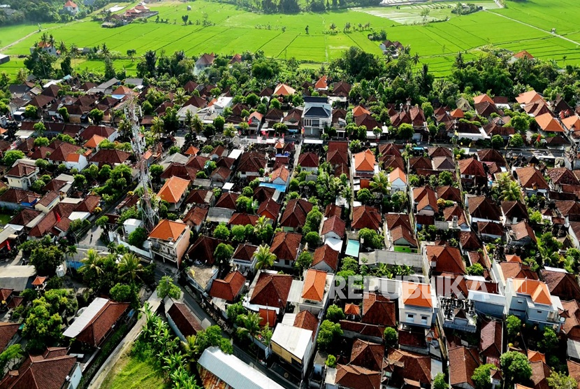 Munggu mulai menarik perhatian karena posisinya yang strategis namun masih menawarkan ketenangan