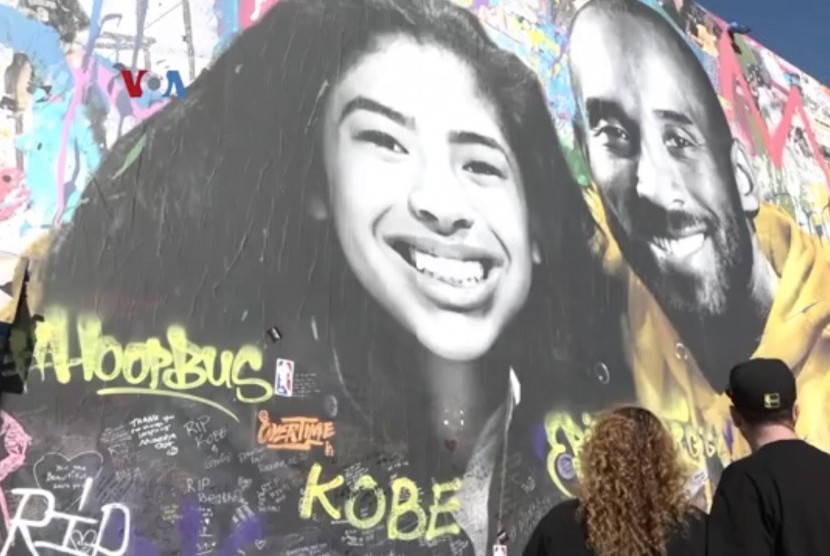 Mural Kobe Bryant dan putrinya di Los Angeles, Amerika Serikat 