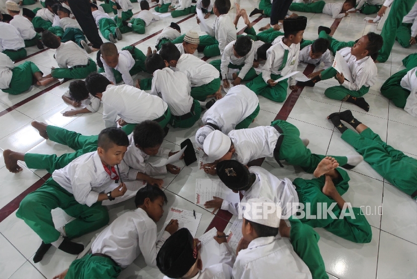 Murid madrasah (ilustrasi)