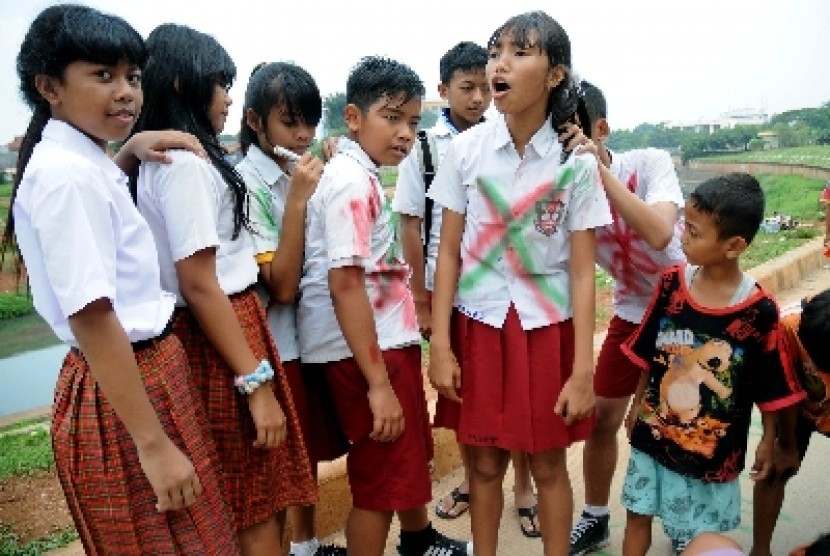 Bahasa Jawa Tetap Wajib Diajarkan Di Sekolah Diy Republika Online Of Gambar Murid Sd