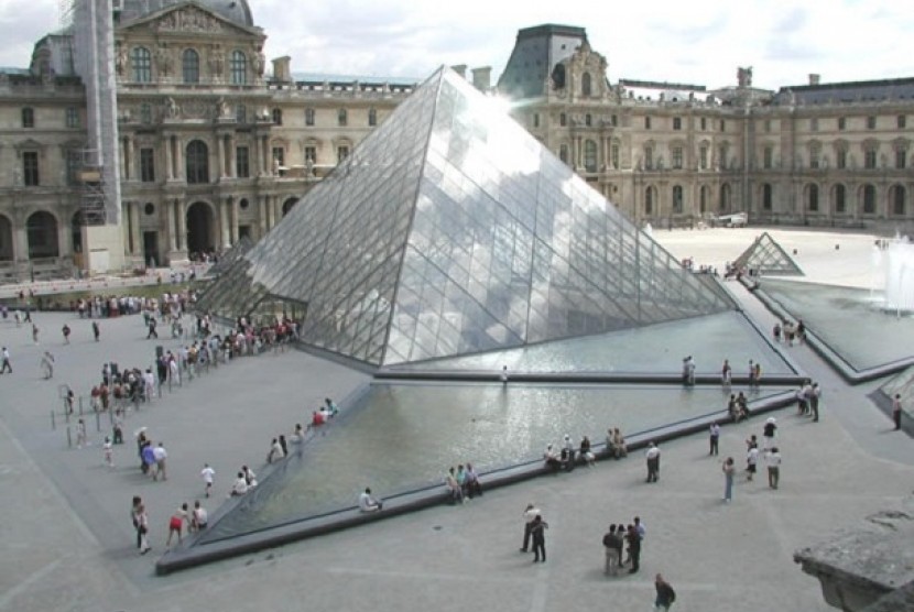 Museum Louvre di Paris, Prancis akan meresmikan bangunan yang khusus menyimpan benda-benda peninggalan Islam.
